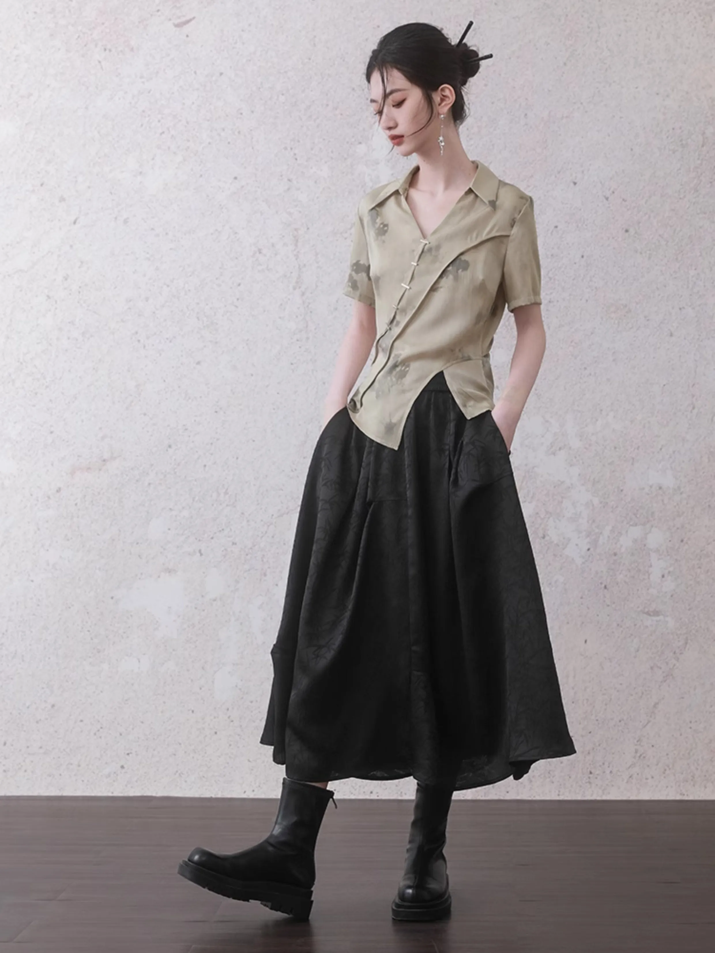 Bamboo Leaf Irregular Pleated Skirt