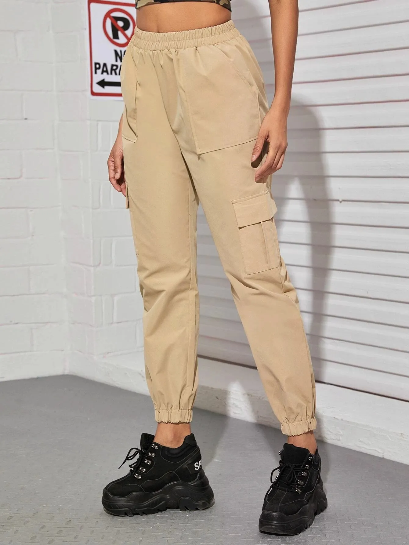 Flap Pocket Side Elastic Waist Cargo Pants