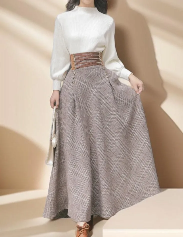 Long plaid pattern skirt