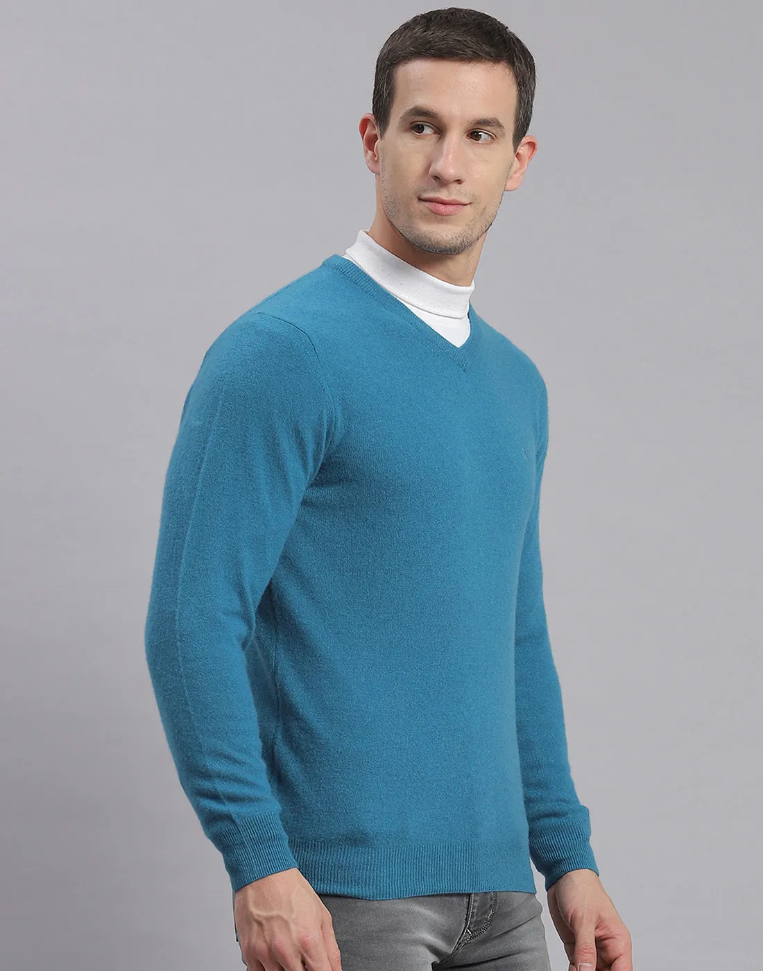 Men Teal Blue Solid V Neck Full Sleeve Sweater