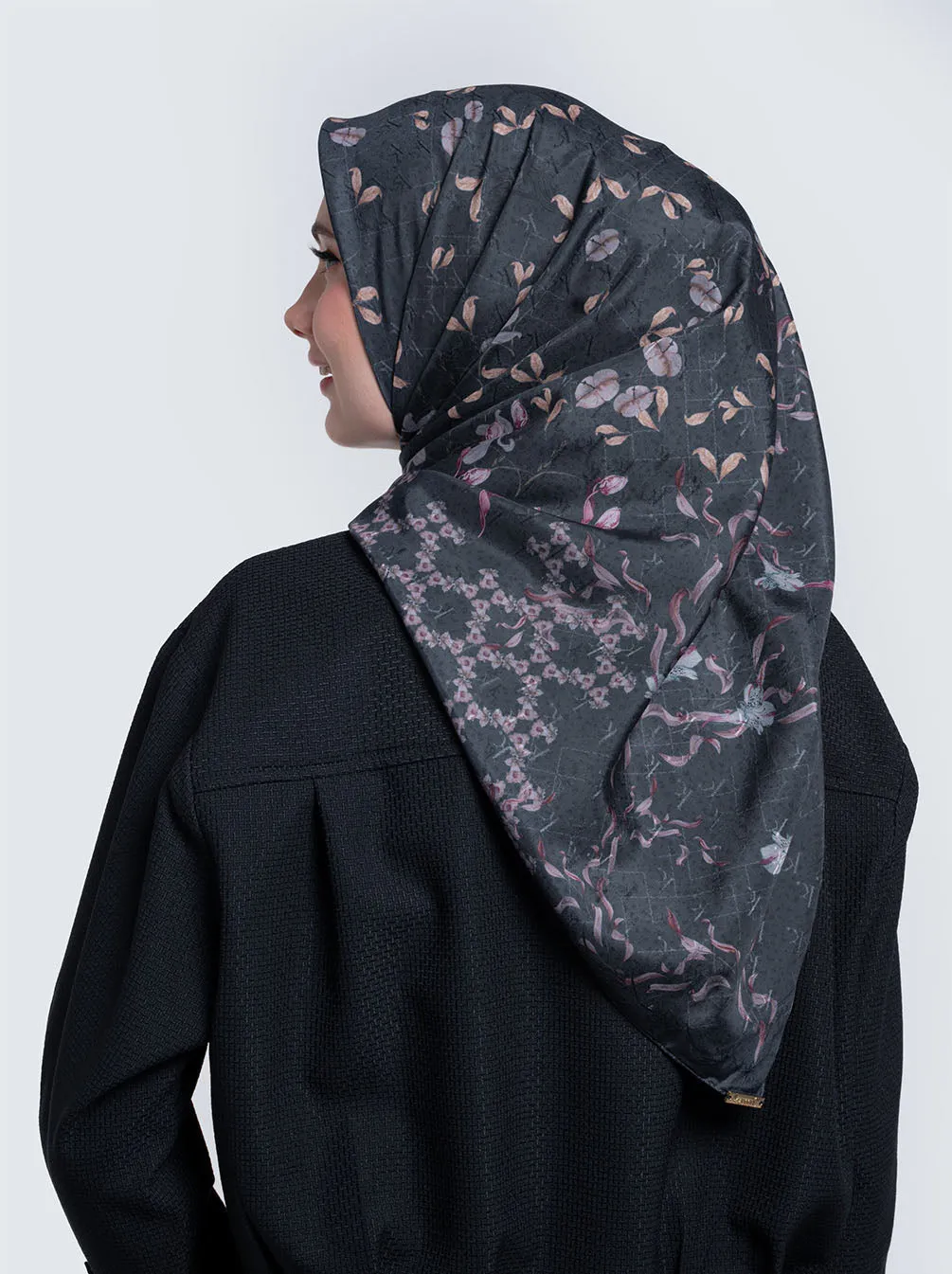 PETALLY SIGNATURE SCARF CHARCOAL