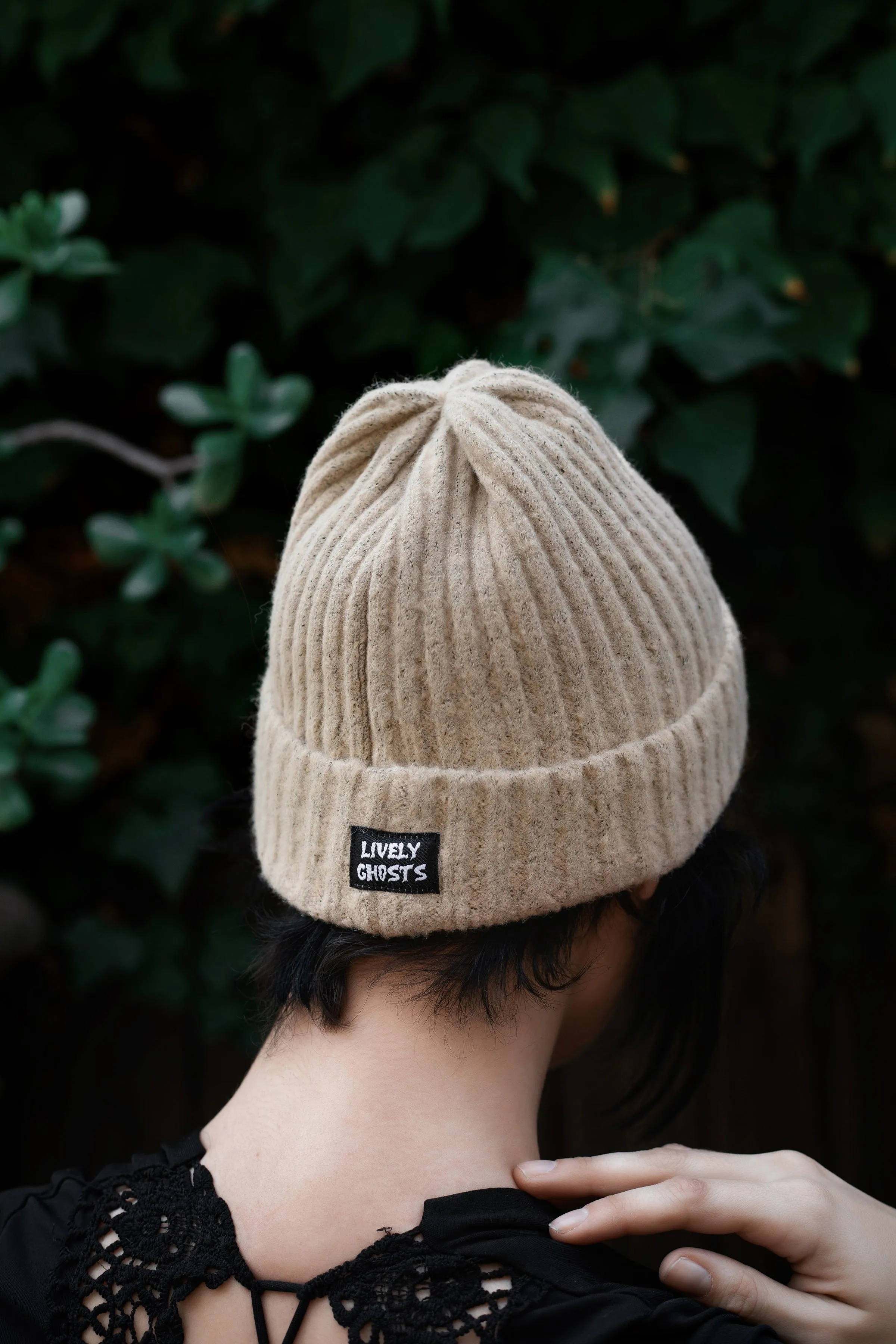 Scarecrow Beige | Ghostie Embroidered & Reversible Knit Beanie