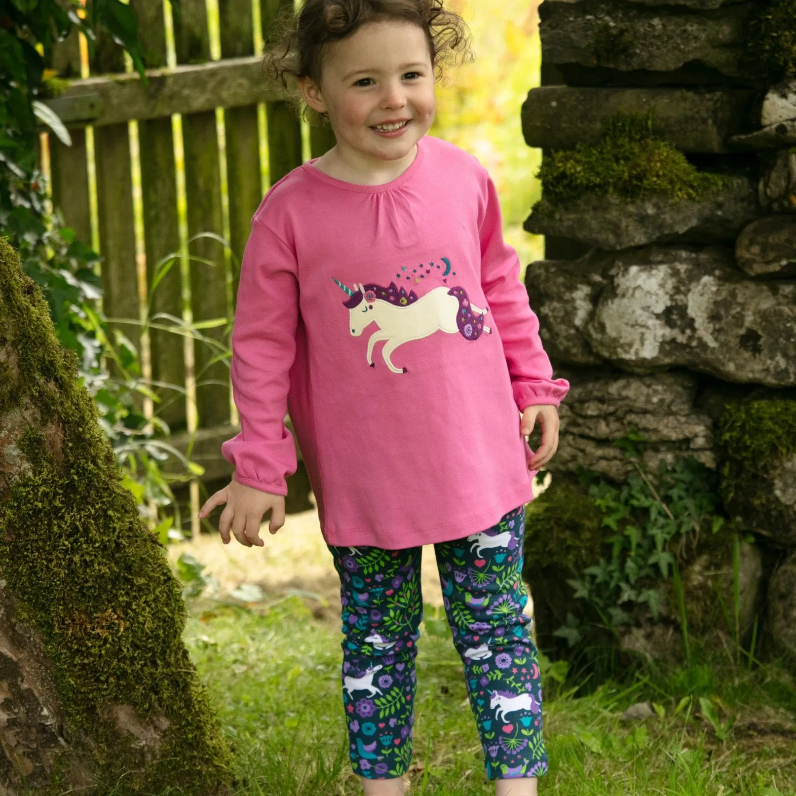 Tunic- unicorn appliqué: Size 18-24M