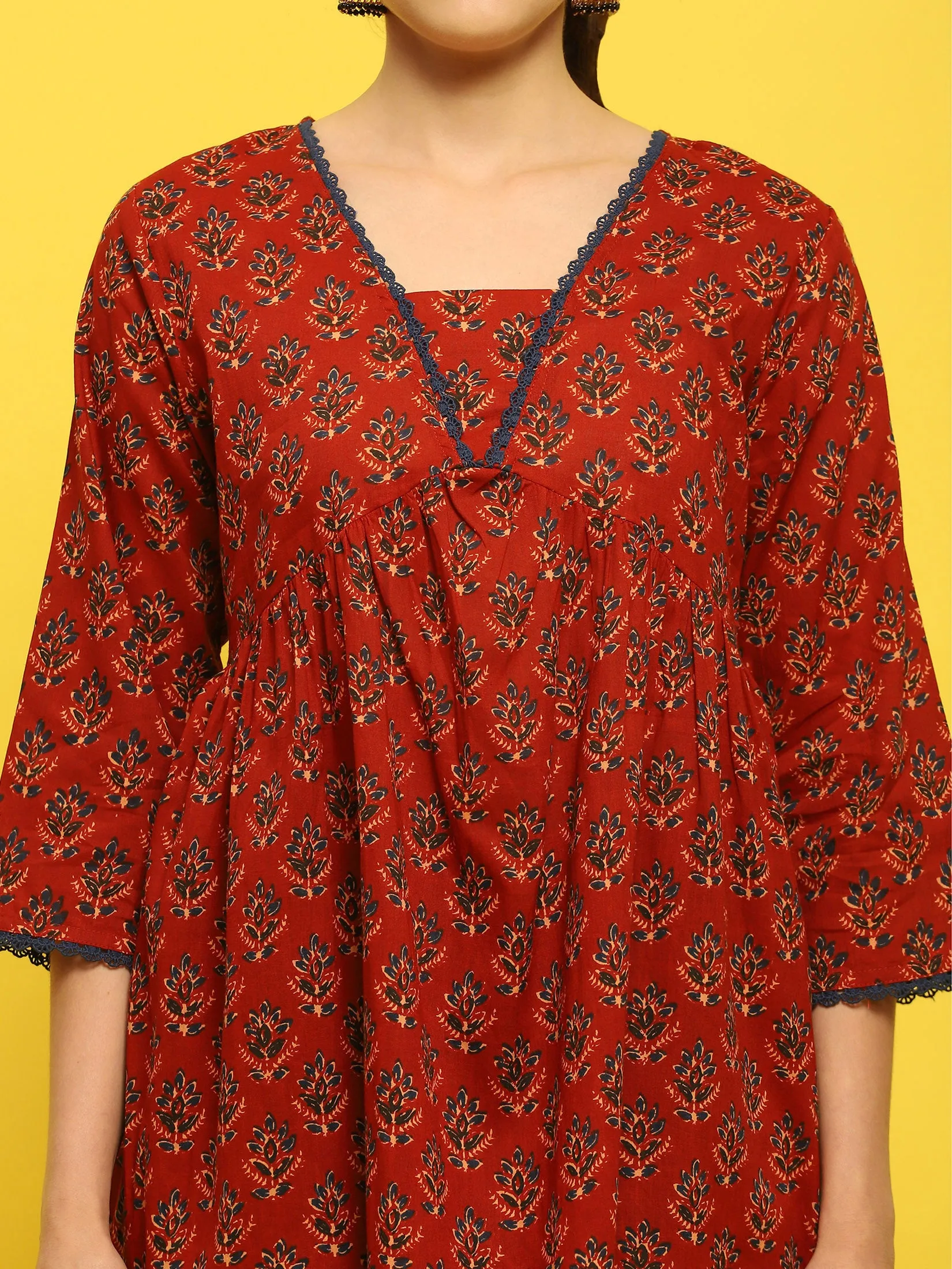 Women Cotton Maroon Floral Print Tunic