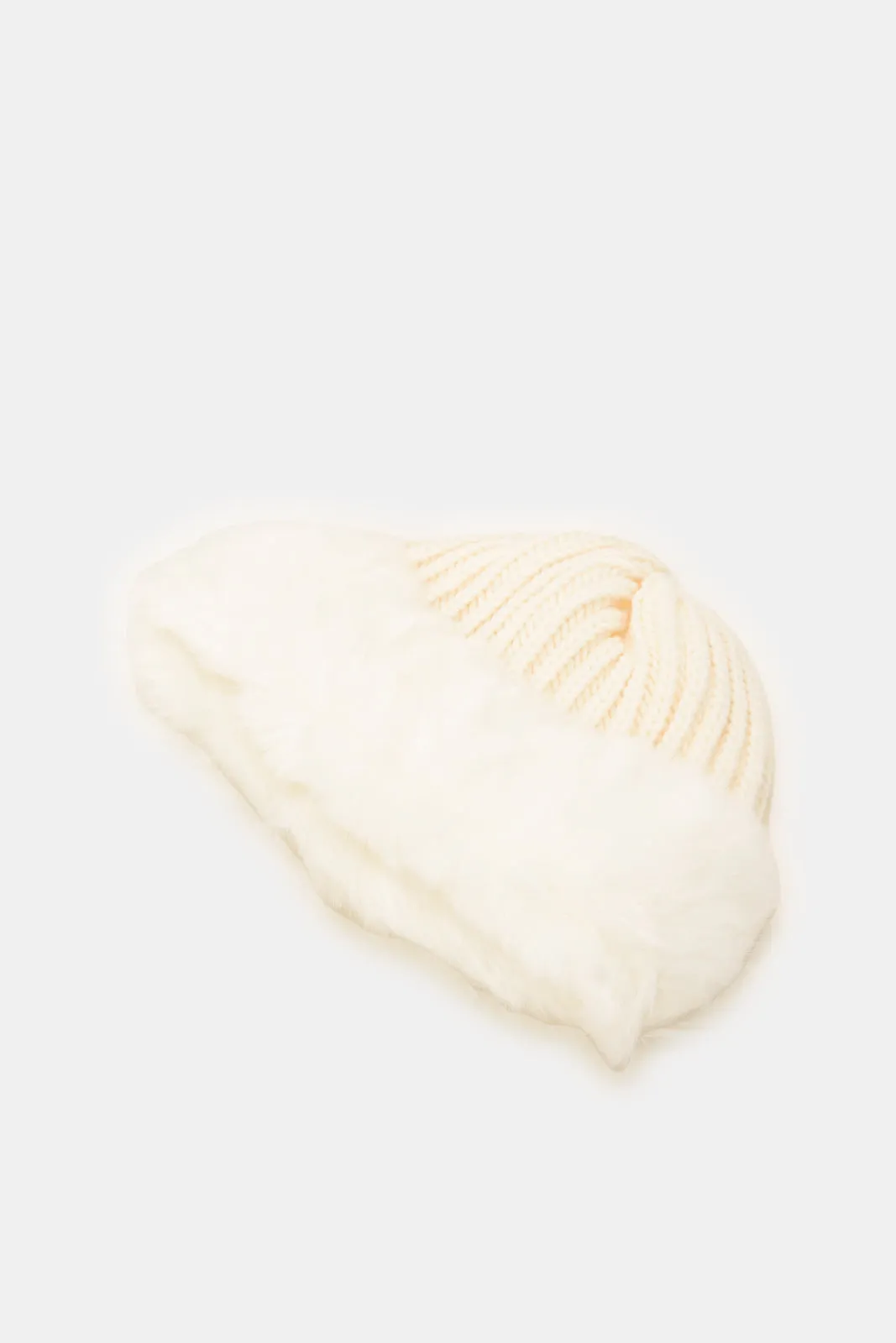 Women White Embellished Knitted Cap With Fur