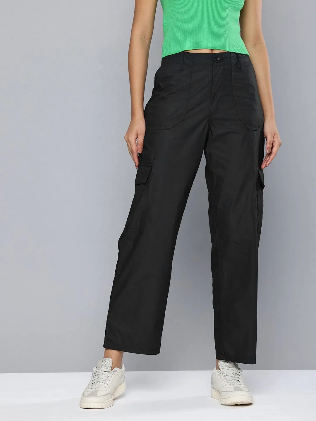 Women's Mid Rise Black Cargo Trousers