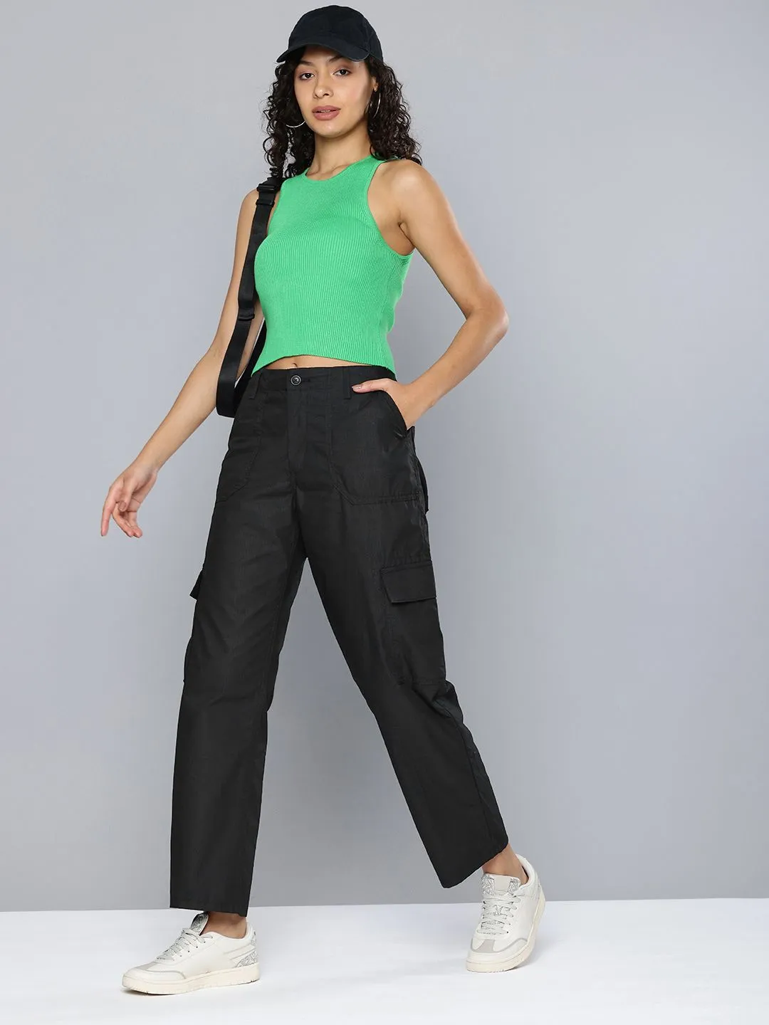 Women's Mid Rise Black Cargo Trousers